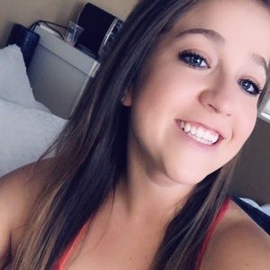 Meet your Posher, Nina